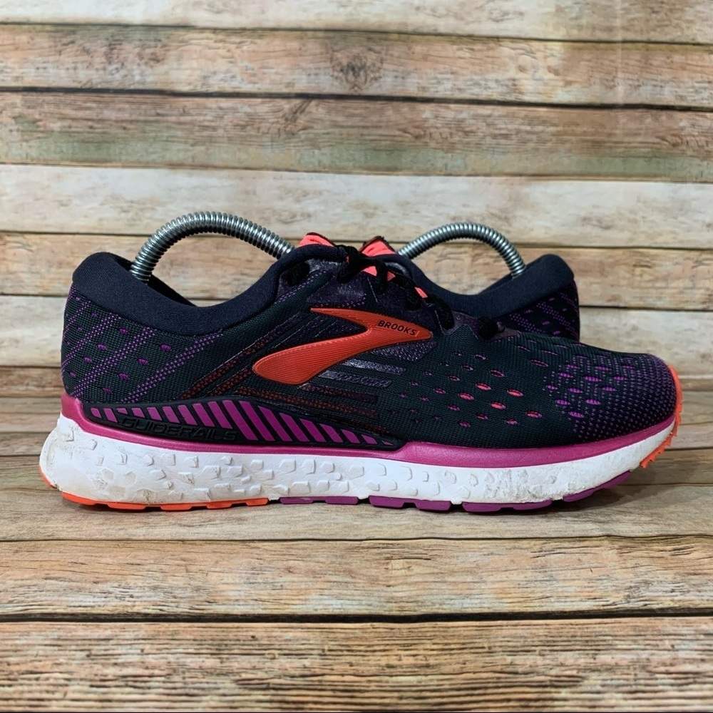Brooks Transcend 6 Athletic Shoes - Picture 2 of 10